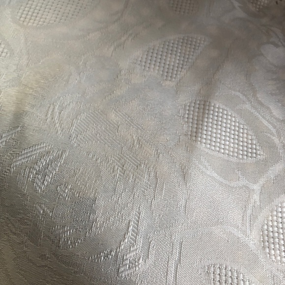 Vintage Floral White Lace Placemat Pair with Roses - Picture 15 of 15